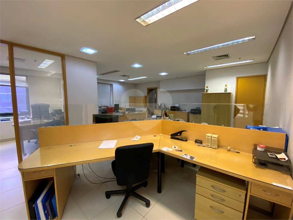 Salas comerciais com 190 m² e 4 vagas de garagem na Agua Branca - Zona Oeste - SP