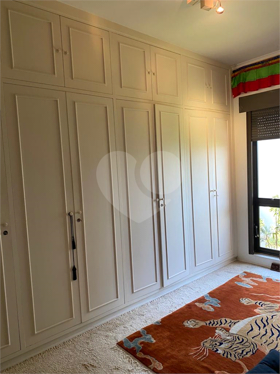 APARTAMENTO em REAL PARQUE