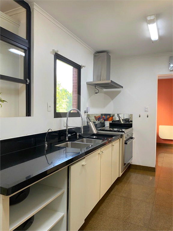 APARTAMENTO em REAL PARQUE