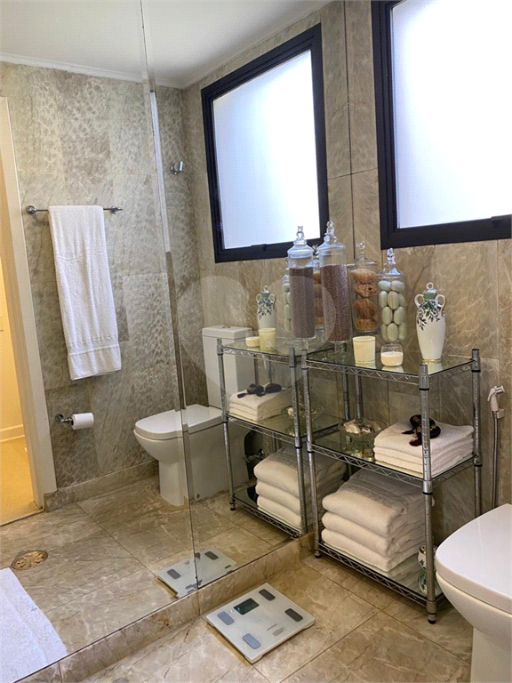 APARTAMENTO em REAL PARQUE