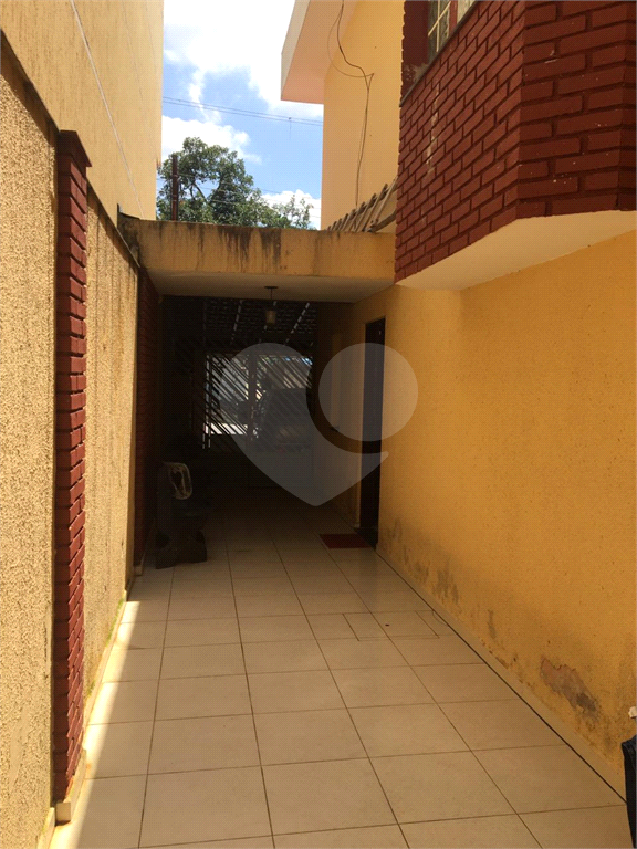 Sobrado à venda com 3 quartos, 220m² - Foto 21