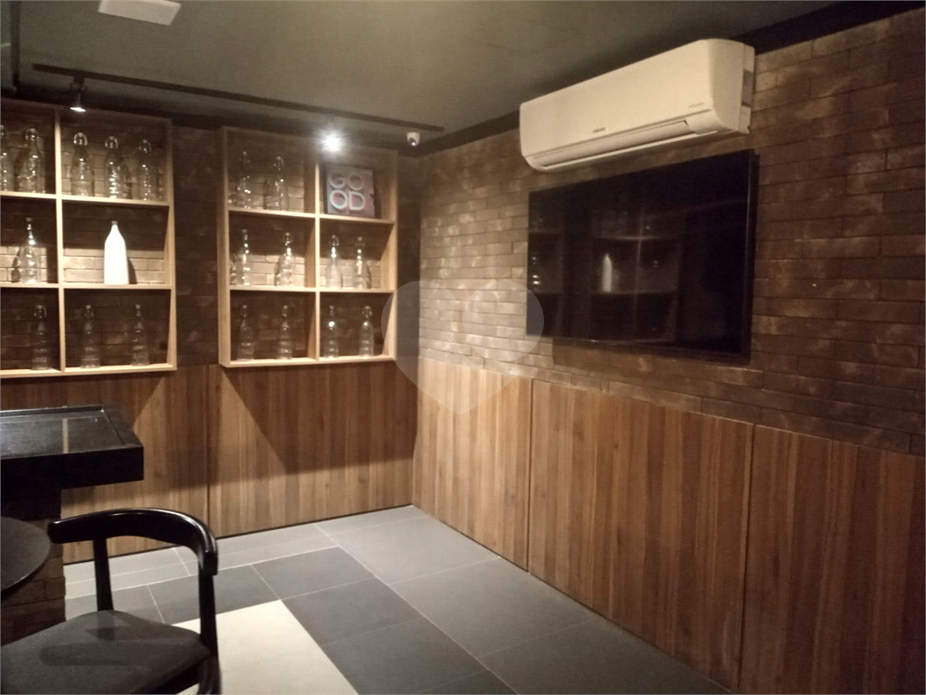 Studio na Consolação a 500 metros do metrô República e Anhangabaú todo mobiliado