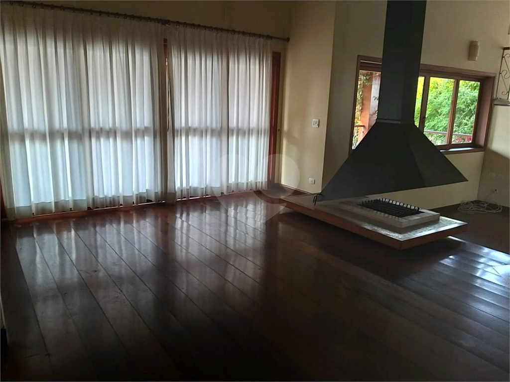 Casa à venda com 4 quartos, 550m² - Foto 8