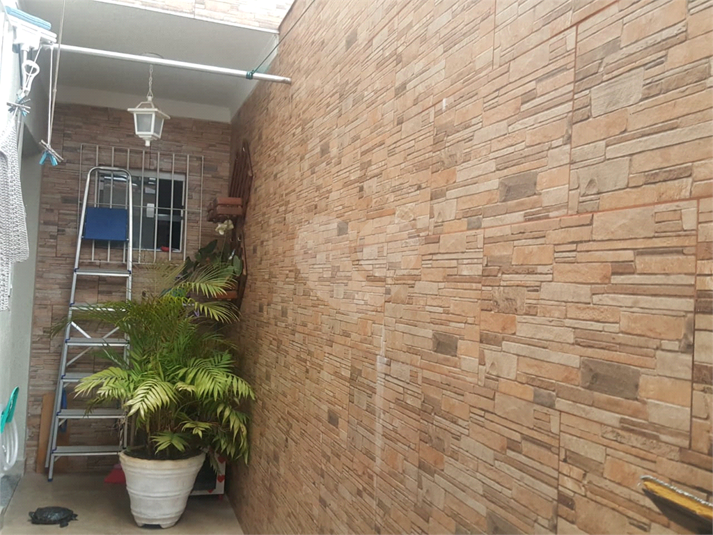 Sobrado totalmente reformado no Parque Vitória