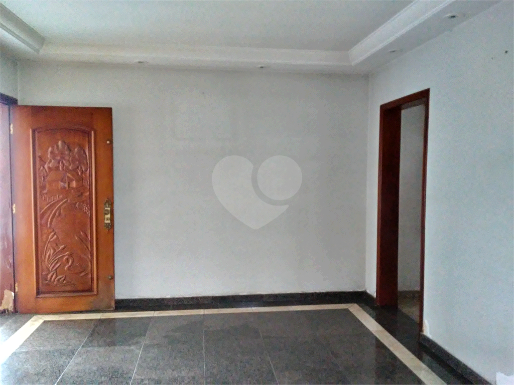 Prédio Comercial / Residencial