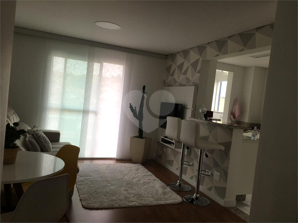 Lindo apartamento de 02 dorms (01 suíte) e 2 vagas de garagem!