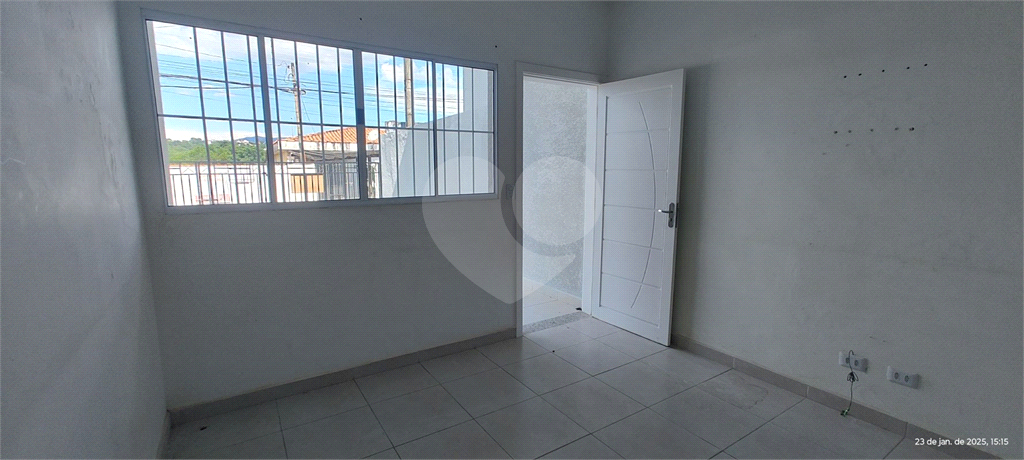 Casa à venda com 2 quartos, 66m² - Foto 9