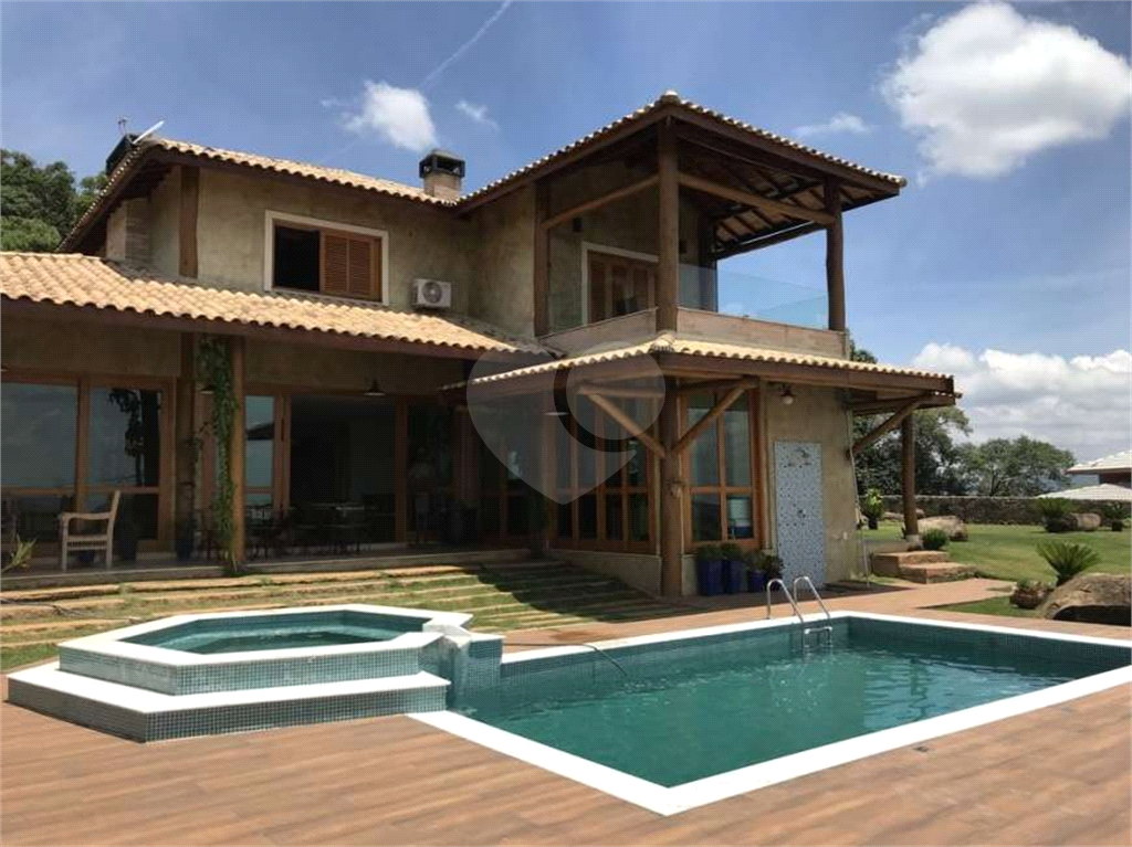 Casa de Condomínio à venda com 5 quartos, 700m² - Foto 1