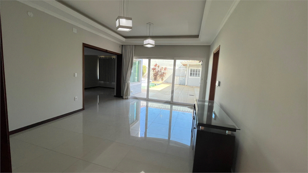 Casa à venda e aluguel com 3 quartos, 500m² - Foto 10