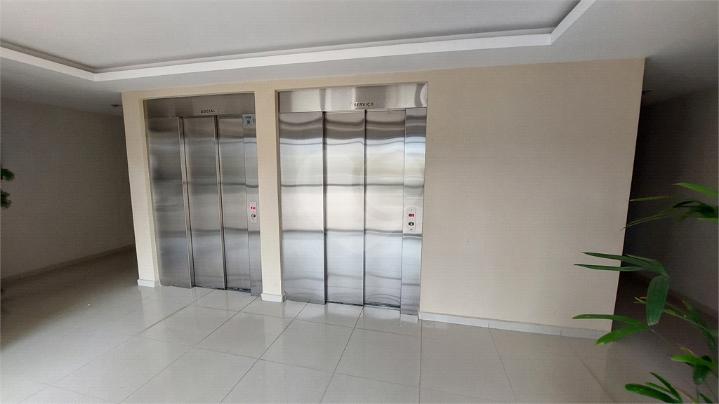 Apartamento para alugar com 2 quartos, 70m² - Foto 35