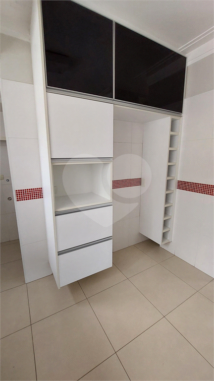 Apartamento para alugar com 2 quartos, 70m² - Foto 10