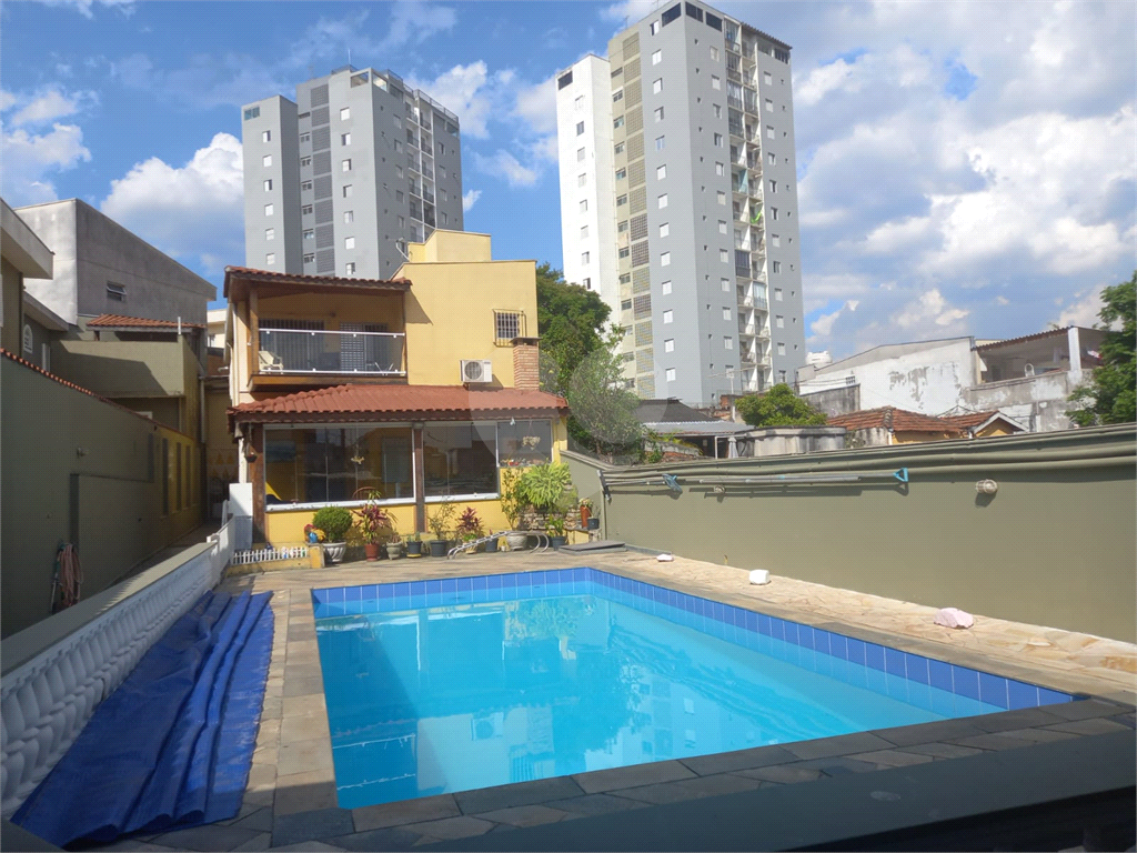 Sobrado excelente com 4 suítes