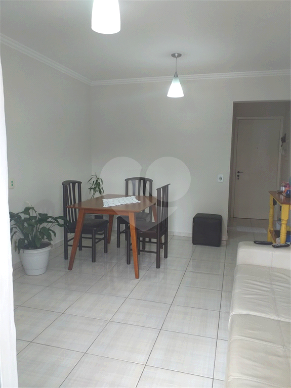 Excelente apartamento na Av do oratório.