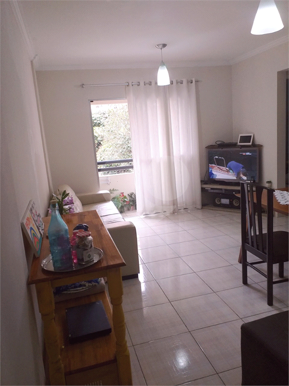 Excelente apartamento na Av do oratório.