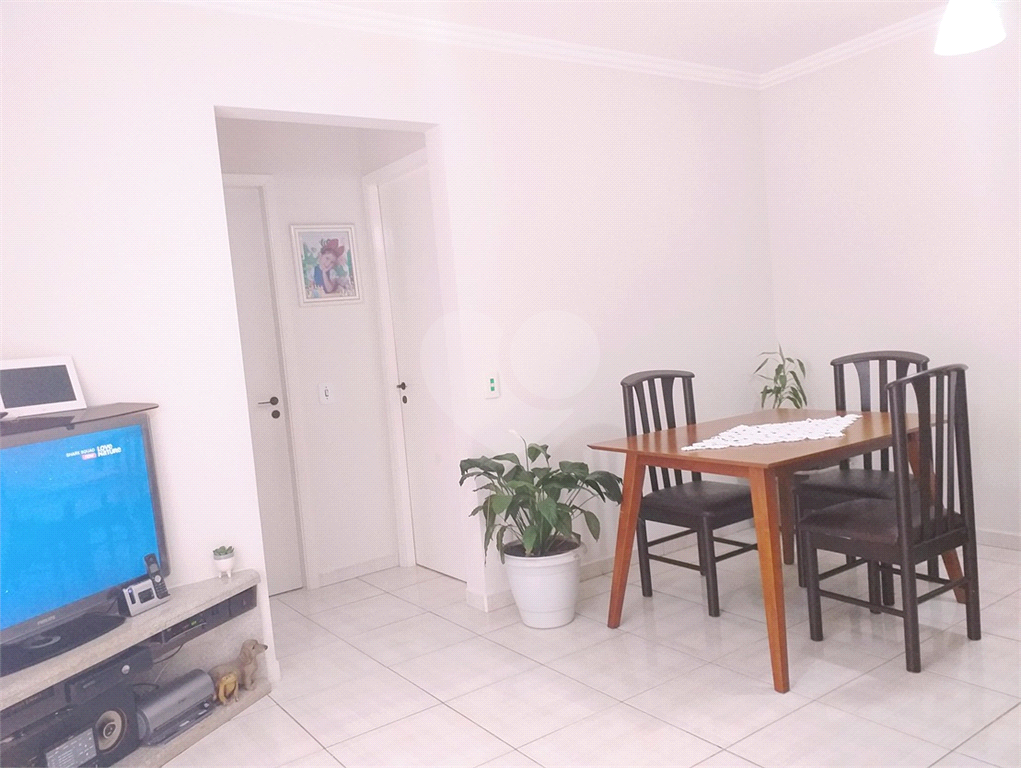 Excelente apartamento na Av do oratório.