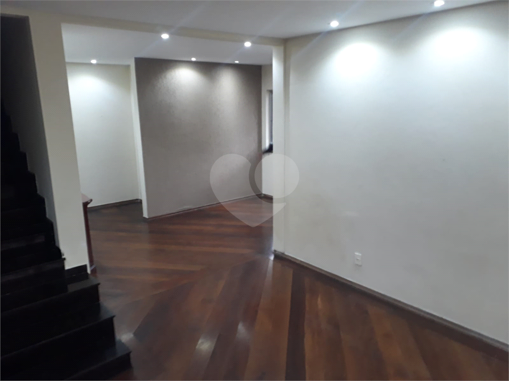SOBRADO VILA DOS ANDRADES COM 3 SUÍTES