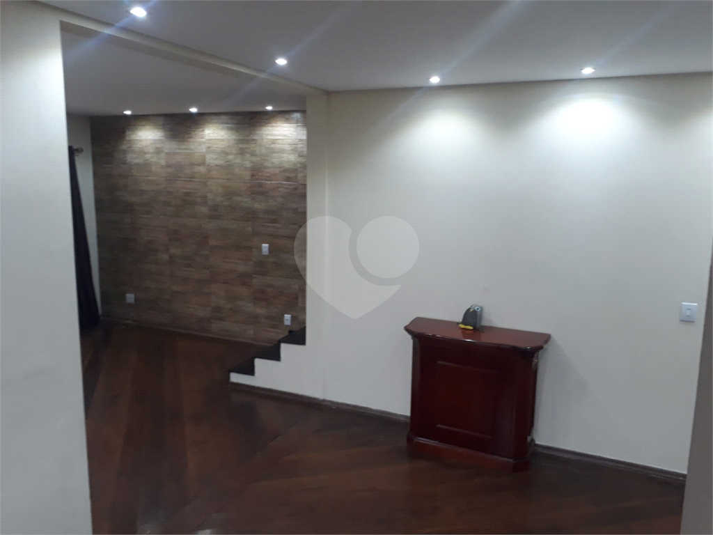 SOBRADO VILA DOS ANDRADES COM 3 SUÍTES