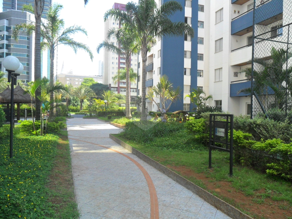 Apartamento com 2 dormitórios, 1 vaga no  Jd. Anália Franco