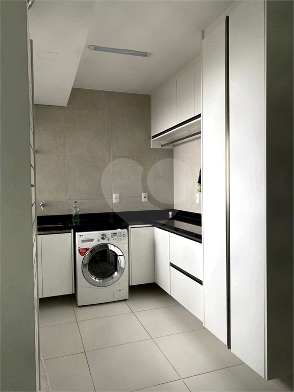 APARTAMENTO em MORUMBI