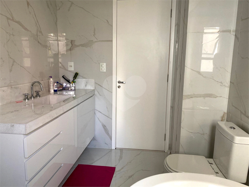 APARTAMENTO em MORUMBI