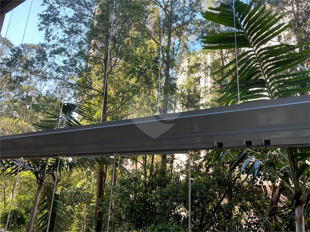 APARTAMENTO em MORUMBI