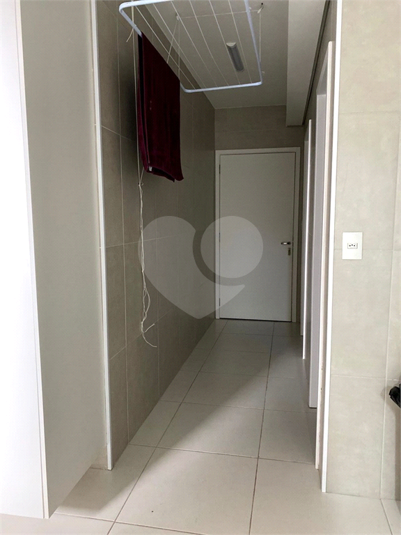 APARTAMENTO em MORUMBI
