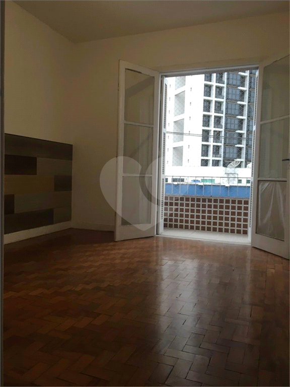 Apartamento à venda com 3 quartos, 114m² - Foto 3