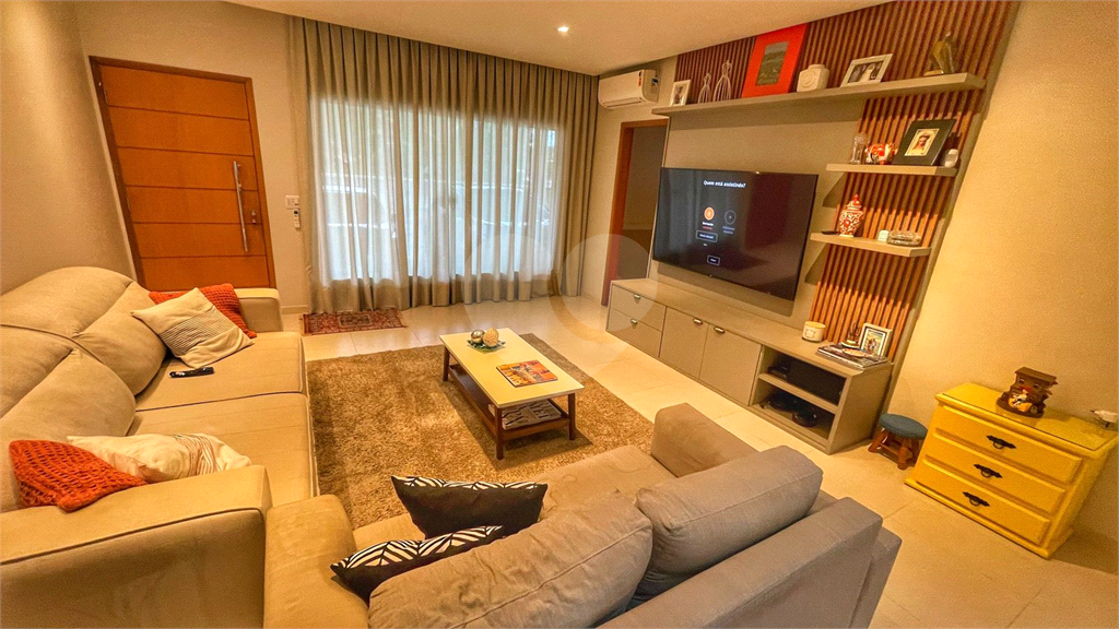 Casa à venda com 3 quartos, 250m² - Foto 7