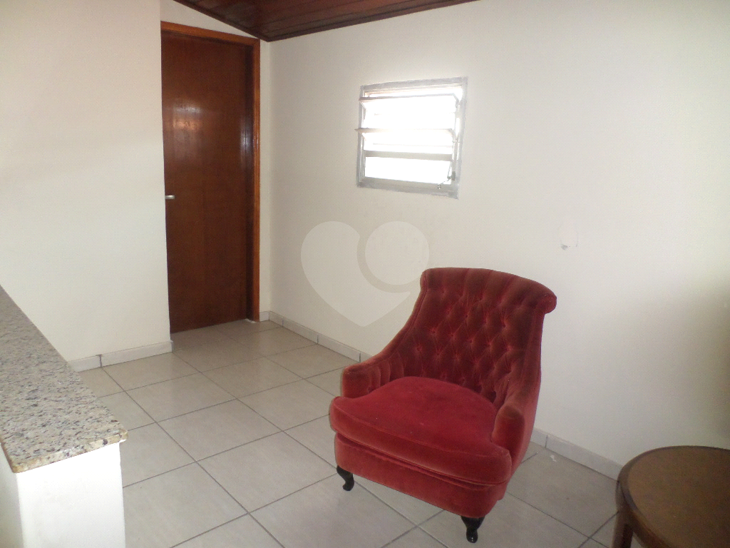 Casa à venda com 3 quartos, 200m² - Foto 16