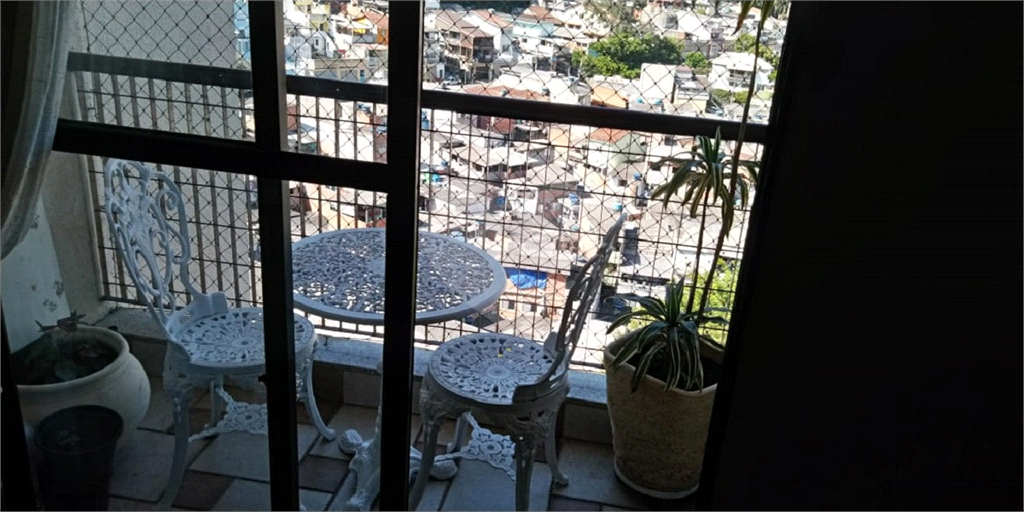 Lindo ap com vista para o Horto Florestal!