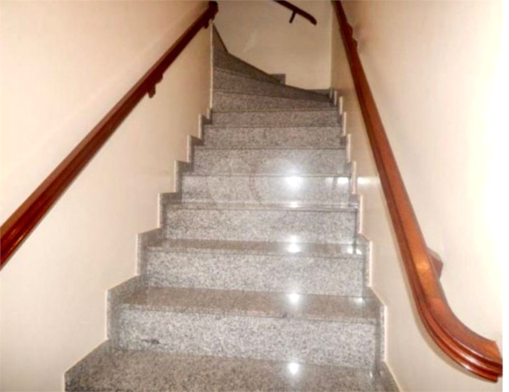 Sobrado à venda com 2 quartos, 280m² - Foto 23