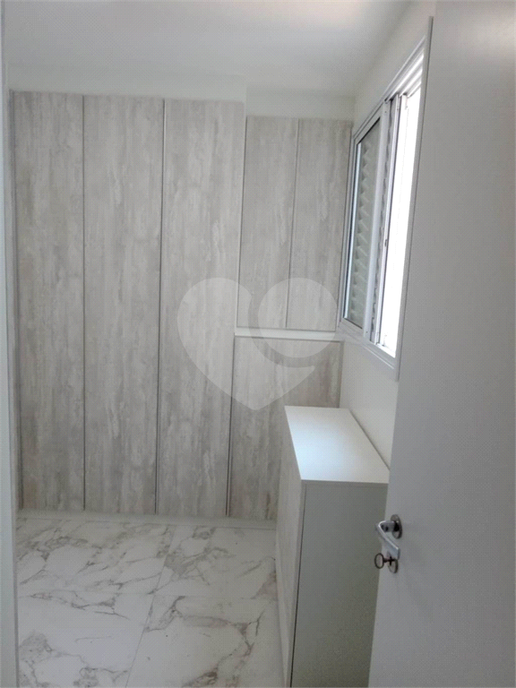 APARTAMENTO em TATUAPÉ