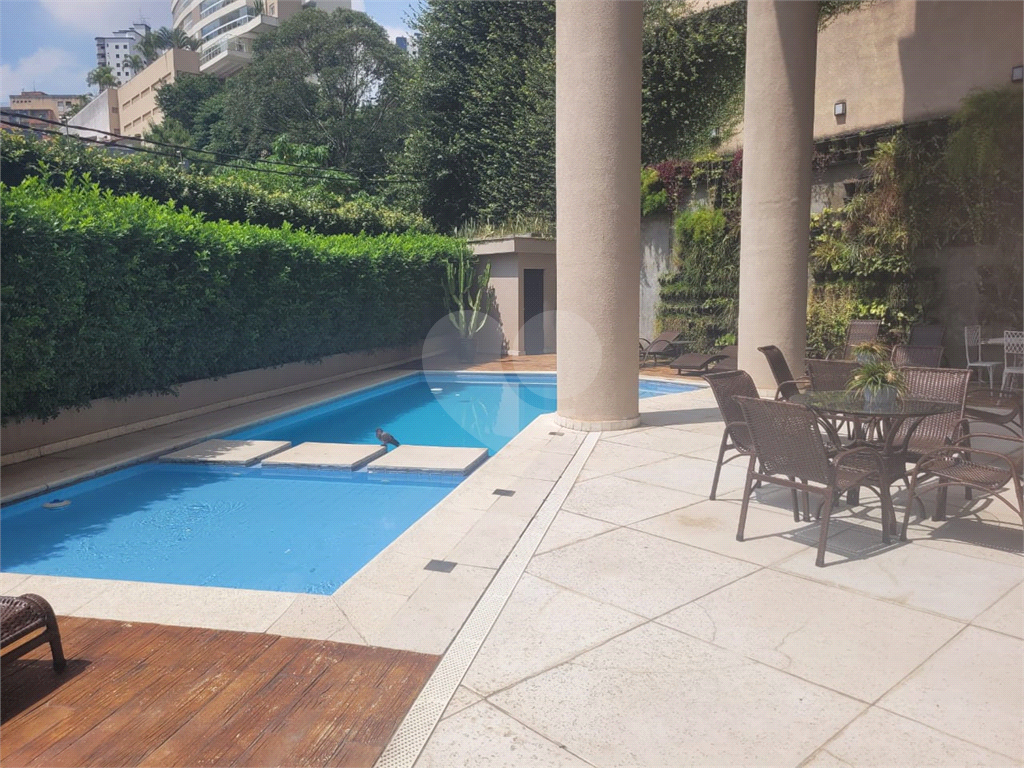 Cobertura triplex para venda em Santana