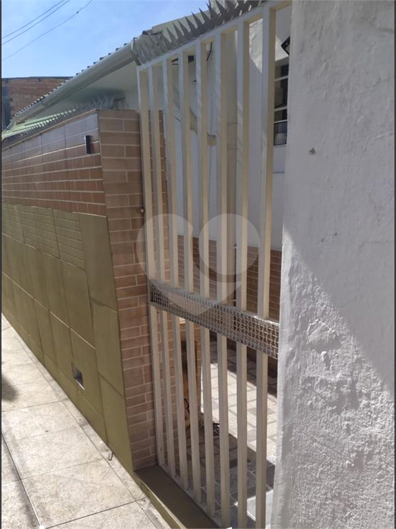 Excelente Casa no Moinho Velho com 400 m2