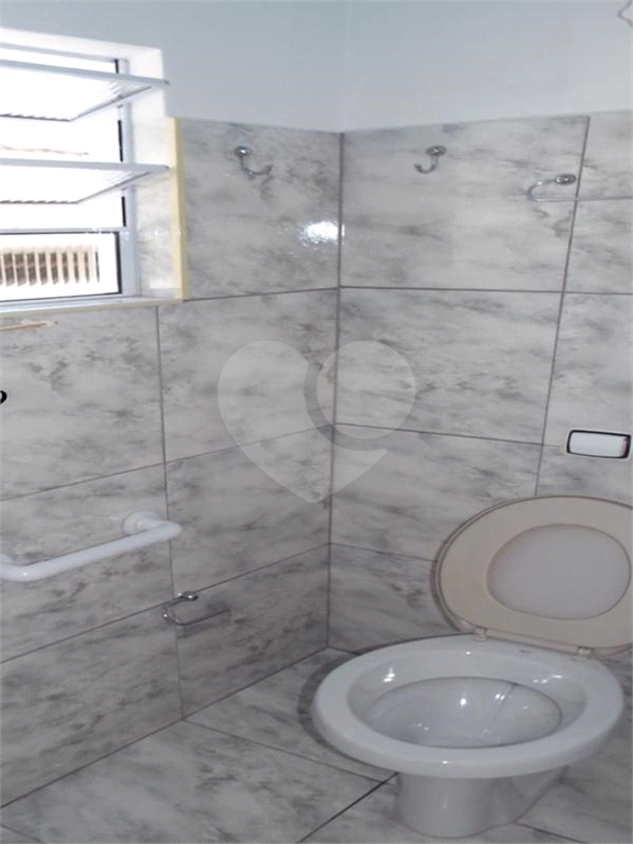 Excelente Casa no Moinho Velho com 400 m2