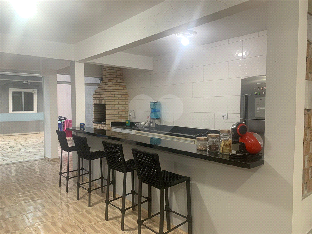 Casa a venda em condominio fechado em Jandira