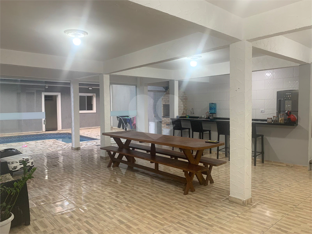 Casa a venda em condominio fechado em Jandira