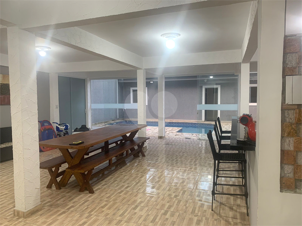 Casa a venda em condominio fechado em Jandira