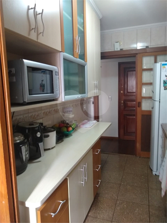 Apartamento à venda com 3 quartos, 86m² - Foto 11