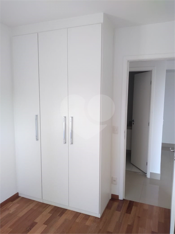 APARTAMENTO 2 DORMITÓRIOS (1 SUÍTE), VARANDA E 1 VAGA DE GARAGEM PARA LOCAÇÃO - VILA ROMANA
