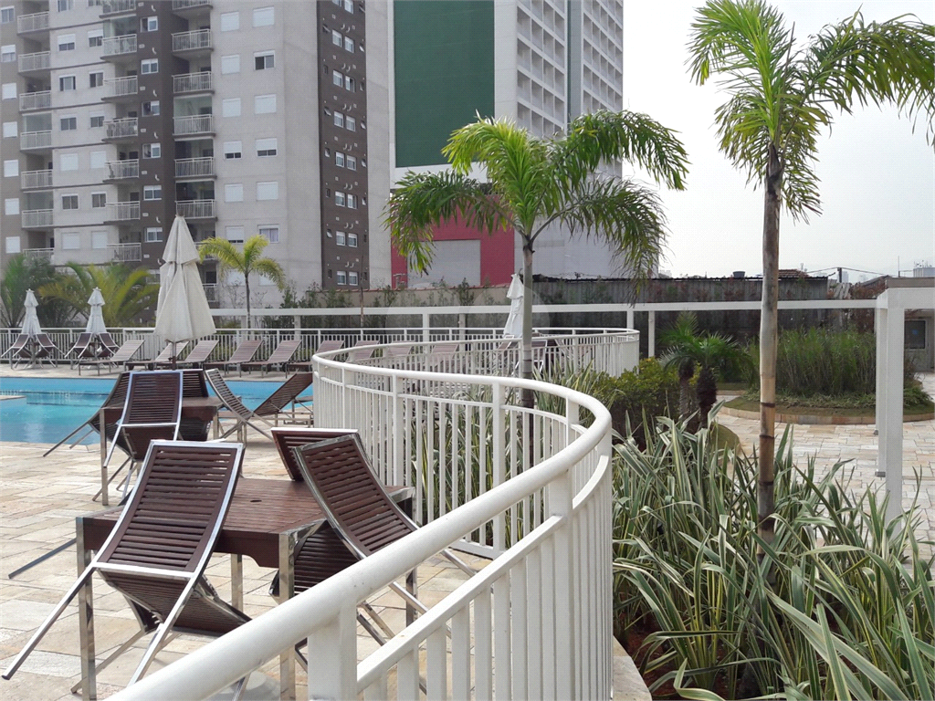APARTAMENTO 2 DORMITÓRIOS (1 SUÍTE), VARANDA E 1 VAGA DE GARAGEM PARA LOCAÇÃO - VILA ROMANA