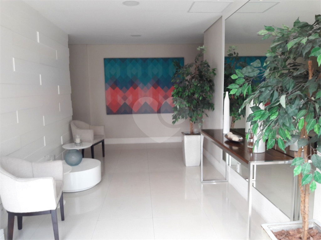 APARTAMENTO 2 DORMITÓRIOS (1 SUÍTE), VARANDA E 1 VAGA DE GARAGEM PARA LOCAÇÃO - VILA ROMANA