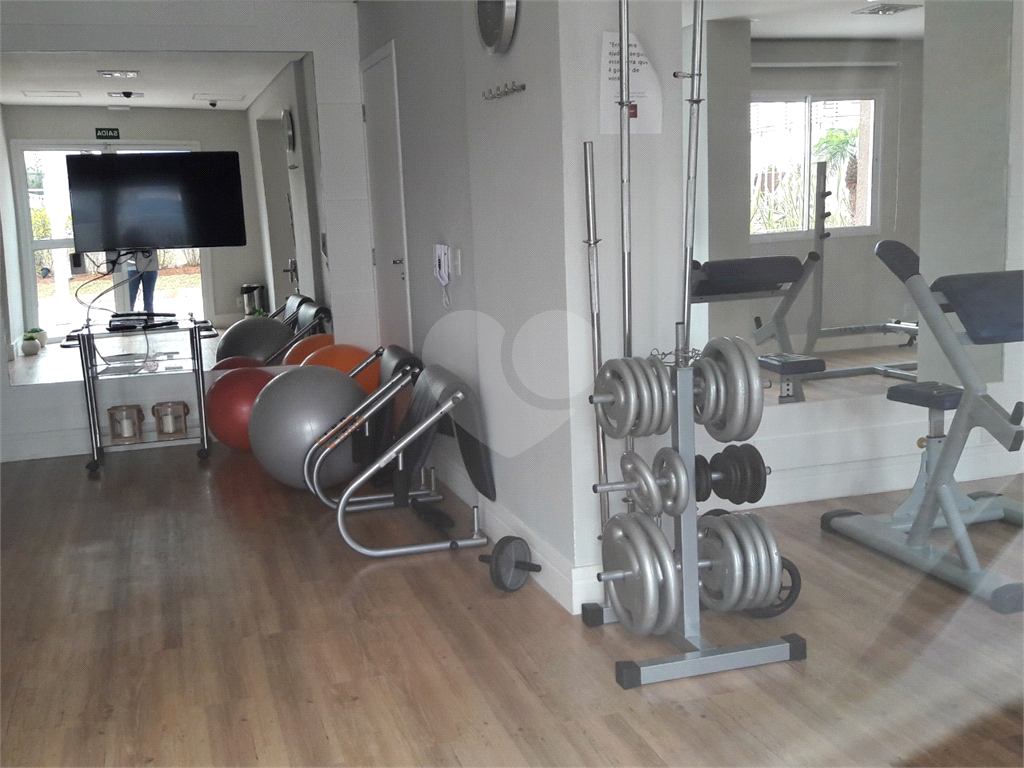 APARTAMENTO 2 DORMITÓRIOS (1 SUÍTE), VARANDA E 1 VAGA DE GARAGEM PARA LOCAÇÃO - VILA ROMANA