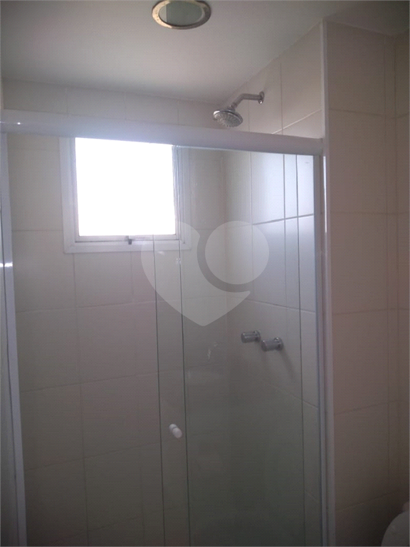 APARTAMENTO 2 DORMITÓRIOS (1 SUÍTE), VARANDA E 1 VAGA DE GARAGEM PARA LOCAÇÃO - VILA ROMANA