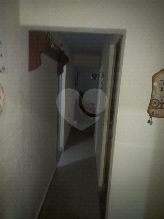 DUAS CASAS NO MESMO TERRENO EM EXCELENTE LOCALIZAÇÃO, TERRENO MEDE 284 M² COM 9,45 DE FRENTE.