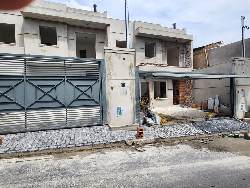 SOBRADOS À VENDA - LINDOS - DE MUITO BOM GOSTO