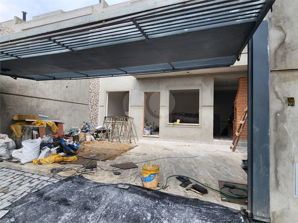 SOBRADOS À VENDA - LINDOS - DE MUITO BOM GOSTO