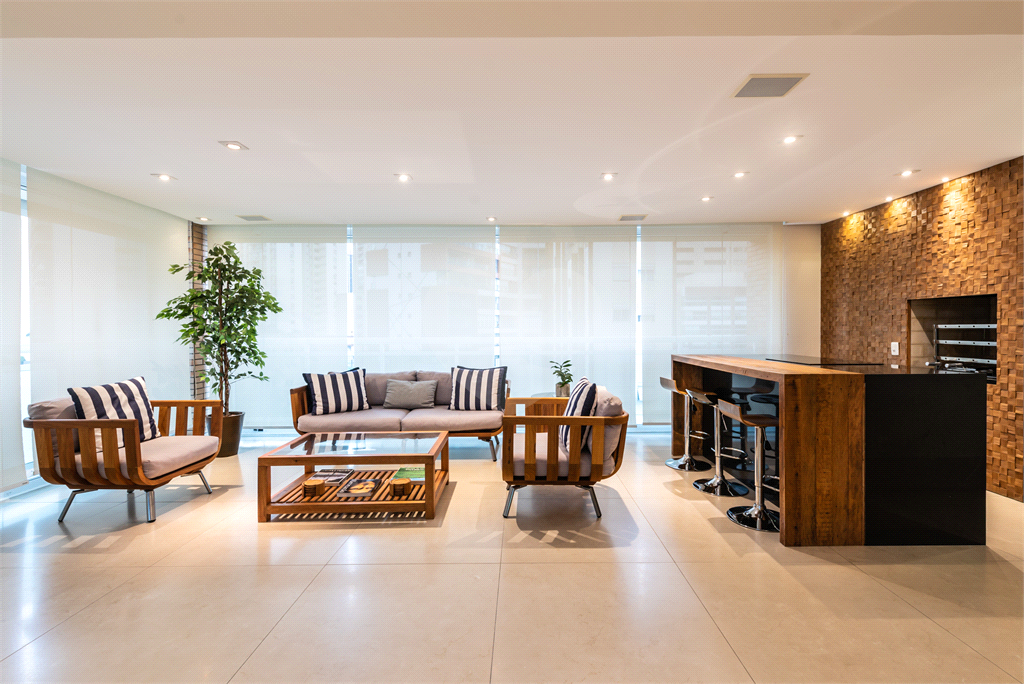 Apartamento a venda em Itaim com 161 m³ - 3 suítes 