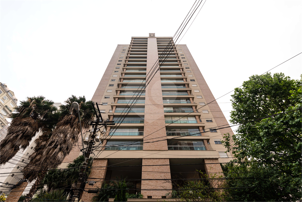 Apartamento a venda em Itaim com 161 m³ - 3 suítes 