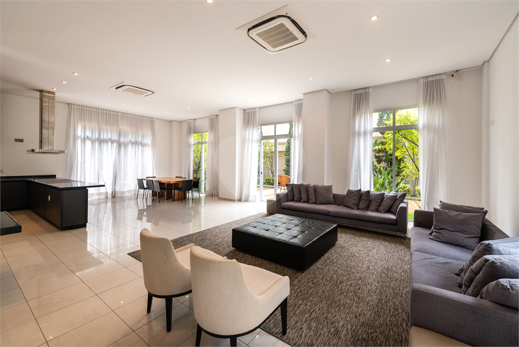 Apartamento a venda em Itaim com 161 m³ - 3 suítes 